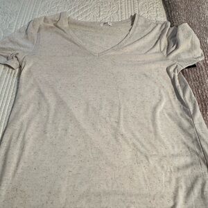 Ardene Speckled Heathered Neutral V-Neck Tee small